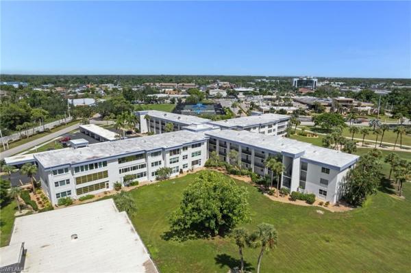 Seven Lakes, 1828 Pine Valley Dr #211, Fort Myers, Florida 33907, image 2