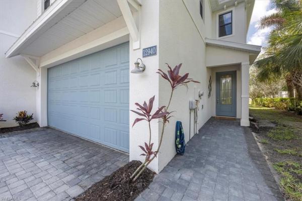 Hamilton Place, 12940 Pembroke Dr, Naples, Florida 34105, image 1