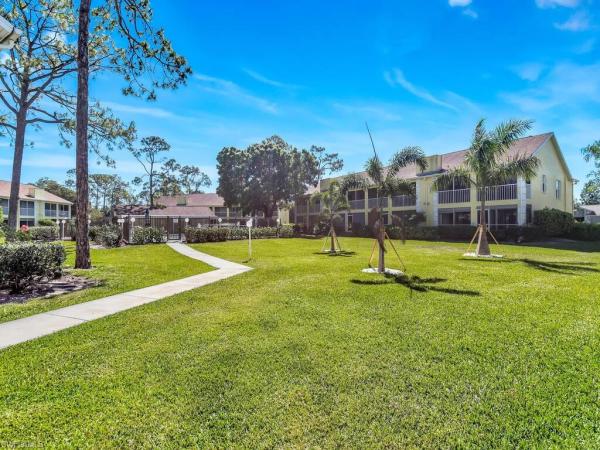 Greenwood Village At Kings Lake, 2702 Kings Lake Blvd #204, Naples, Florida 34112, image 2