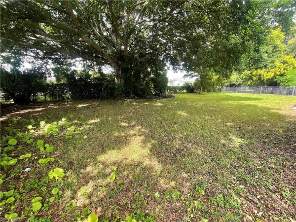 Ridgeway Estates, 947 Happy Rd, North Fort Myers, Florida 33903, image 1