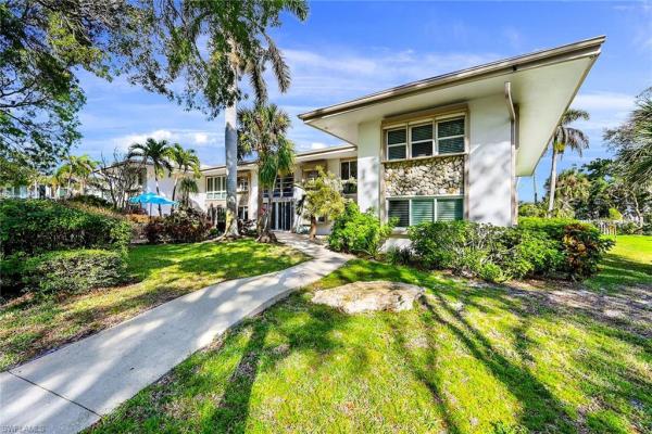 1334 Crayton Rd #1, Naples, Florida 34102, image 1