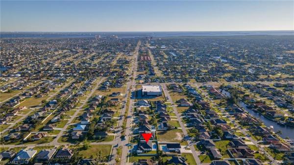 Cape Coral, 4016 S Chiquita Blvd, Cape Coral, Florida 33914, image 1