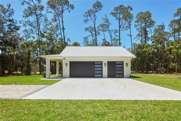 Logan Woods, 5301 Tamarind Ridge Dr, Naples, Florida 34119, image 2