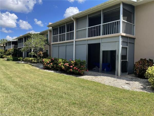 St Andrews Manor At Palm River Estates, 221 E Cypress Way #103, Naples, Florida 34110, image 3
