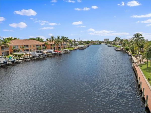4515 Country Club Blvd #103, Cape Coral, Florida 33904, image 1
