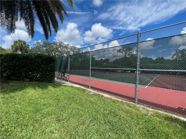 341 Emerald Bay Cir #T5, Naples, Florida 34110, image 1