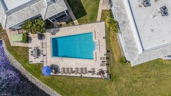 Swan Lake Club At Park Shore, 4150 Crayton Rd #B2, Naples, Florida 34103, image 2