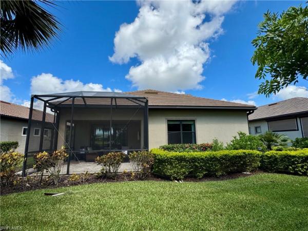 9418 Greyhawk Trl, Naples, Florida 34120, image 1