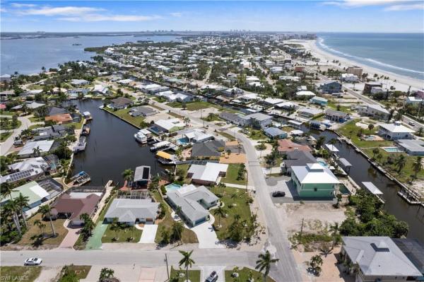 Glenview, 5161 Williams Dr, Fort Myers Beach, Florida 33931, image 2