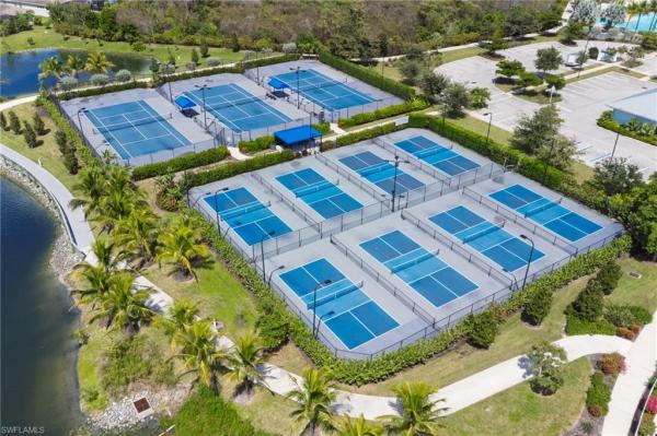 Seasons At Bonita, 28184 Captiva Shell Loop, Bonita Springs, Florida 34135, image 2