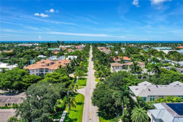 684 10th Ave S, Naples, Florida 34102, image 1