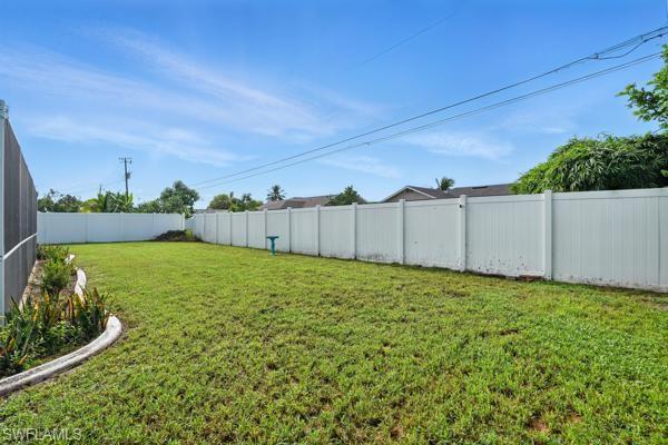 Cape Coral Residential, 906 SE 17th St, Cape Coral, Florida 33990, image 2