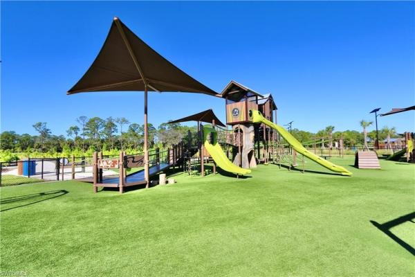 17876 Woodland Ct, Punta Gorda, Florida 33982, image 1