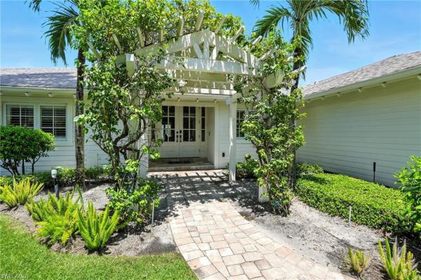 The Moorings, 205 Spring Line Dr, Naples, Florida 34102, image 1