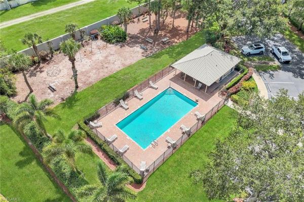 Maplewood, 200 Stanhope Cir, Naples, Florida 34104, image 2