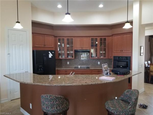 12501 Fairmont Dr, Fort Myers, Florida 33913, image 3