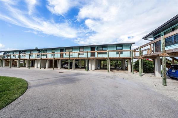 611 Palm Ave, Goodland, Florida 34140, image 1