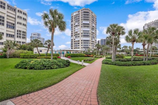 Savoy At Park Shore, 4041 Gulf Shore Blvd N, Naples, Florida 34103, image 1