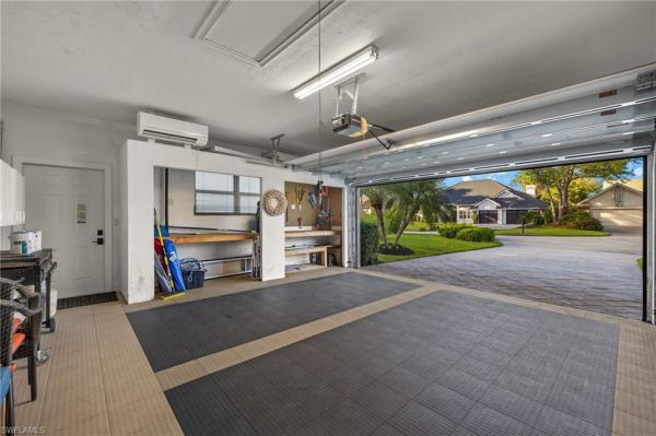 Oakmont At Pelican Bay, 812 Arrowhead Ln, Naples, Florida 34108, image 2