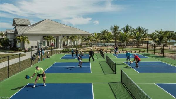 Antilles, 298 E Indies Dr #202, Naples, Florida 34114, image 2