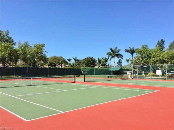 975 Partridge Cir #202, Naples, Florida 34104, image 1