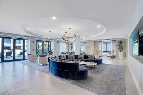 Naples Square, 1135 S 3rd Ave #319, Naples, Florida 34102, image 2