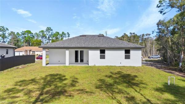 506 Rogue St, Lehigh Acres, Florida 33974, image 1