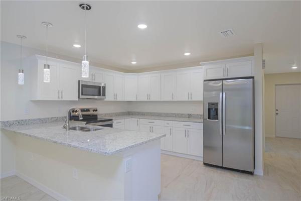 Fort Myers Residential, 2120 French St, Fort Myers, Florida 33916, image 1