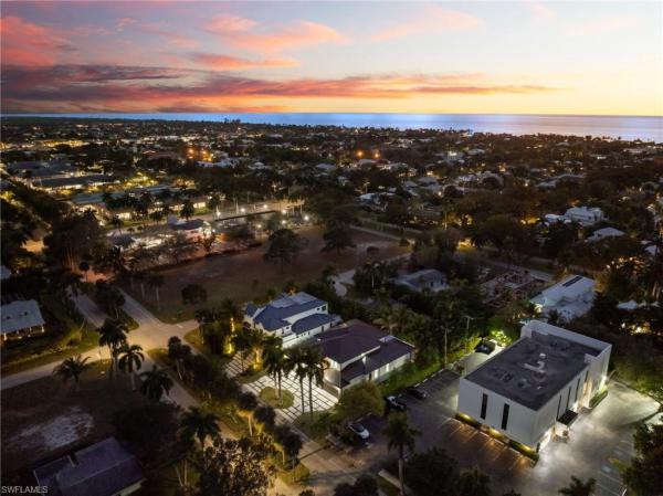 Olde Naples, 135 N 7th St, Naples, Florida 34102, image 1