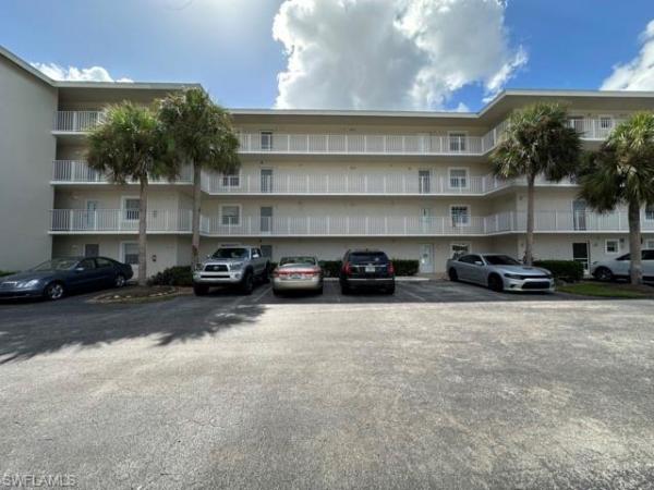 481 Quail Forest Blvd, Naples, Florida 34105, image 1