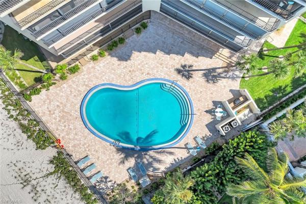 Imperial Club, 3399 N Gulf Shore Blvd #203, Naples, Florida 34103, image 3