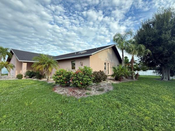 Cape Coral, 1408 SW 49th St, Cape Coral, Florida 33914, image 1