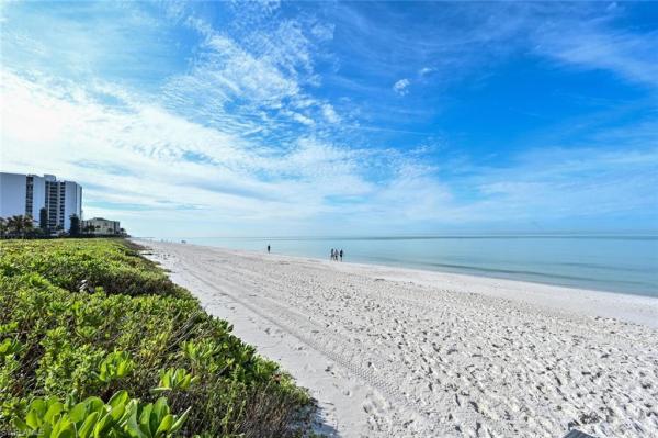 Surfsedge At Park Shore, 4001 Gulf Shore Blvd N, Naples, Florida 34103, image 1