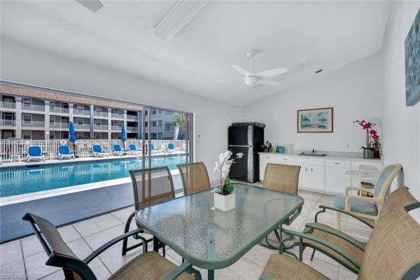 509 Roma Ct #202, Naples, Florida 34110, image 1