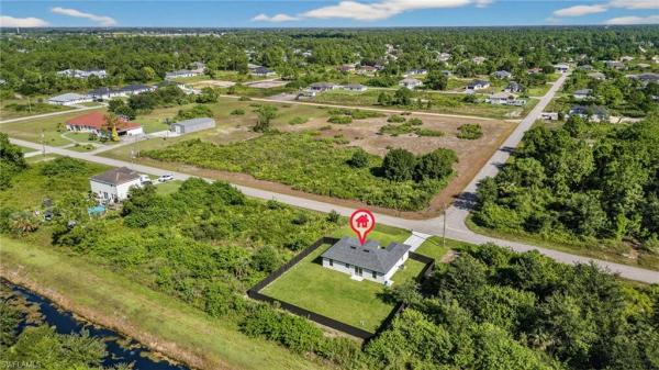 Lehigh Acres, 884 Chemstrand St E, Lehigh Acres, Florida 33974, image 1