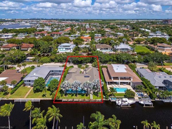 Oyster Bay, 1460 Jewel Box Ave, Naples, Florida 34102, image 1