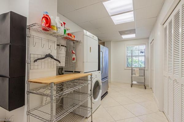 Olde Naples, 877 7th St S, Naples, Florida 34102, image 1