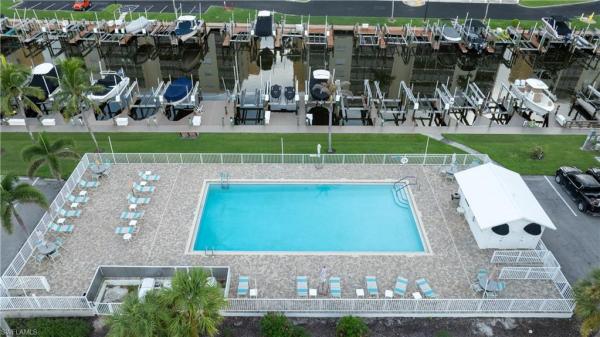 Casa Marina At Bay Beach, 4371 Bay Beach Ln #313, Fort Myers Beach, Florida 33931, image 2