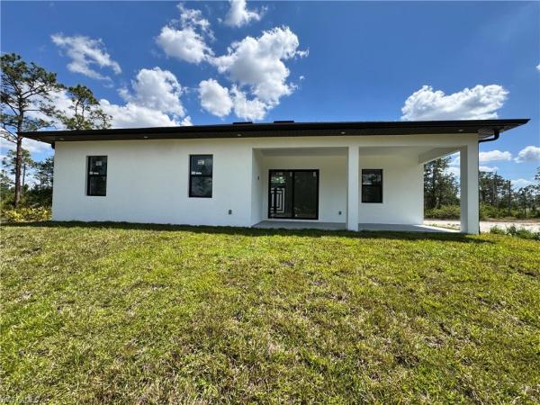 Lehigh Acres, 1012 Louis Ave, Lehigh Acres, Florida 33972, image 3