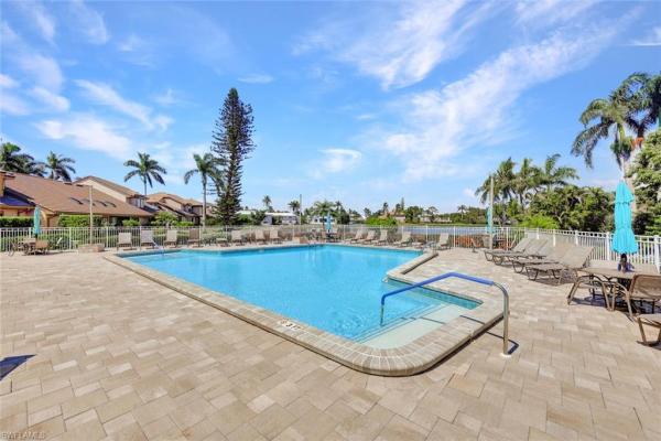 Villas Of Park Shore, 4006 Crayton Rd, Naples, Florida 34103, image 1