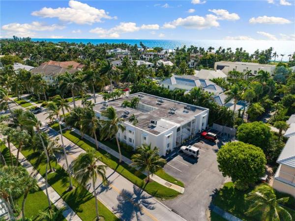 Fifth Avenue Beach Club At Olde Naples, 175 5th Avenue S #204, Naples, Florida 34102, image 2