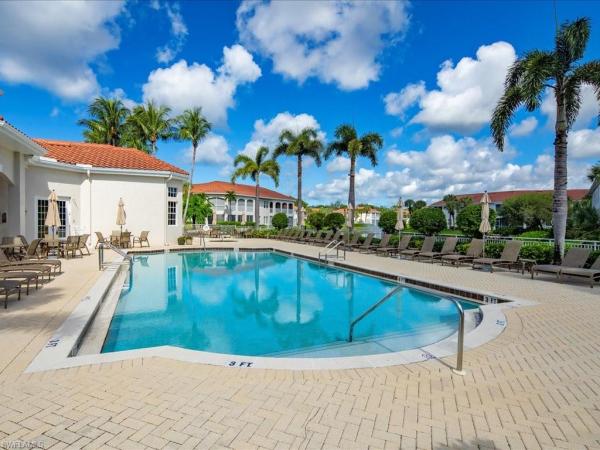 200 L Ambiance Cir #102, Naples, Florida 34108, image 1