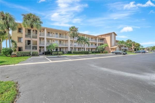 Country Glen, 7360 SW Glenmoor Ln #4108, Naples, Florida 34104, image 2