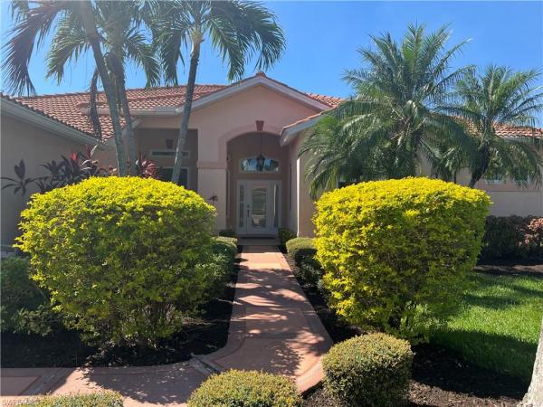 Heritage Palms Estates, 10490 Curry Palm Ln, Fort Myers, Florida 33966, image 1