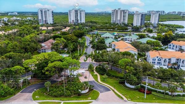 445 Cove Tower Dr #903, Naples, Florida 34110, image 1