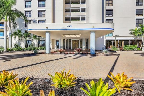Solamar At Park Shore, 4451 Gulf Shore Blvd N, Naples, Florida 34103, image 2