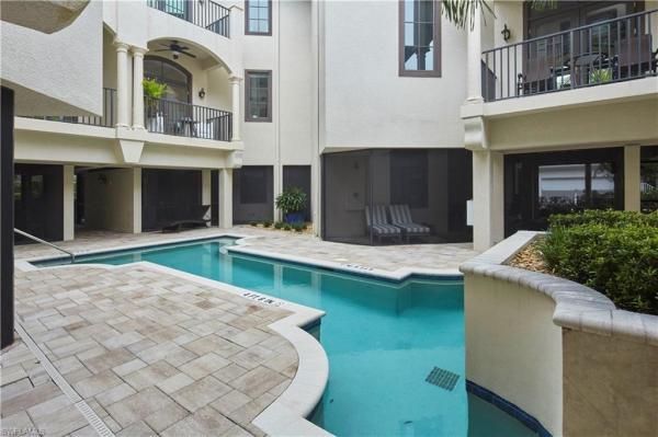 Bella Vita, 692 S 10th Ave #A2, Naples, Florida 34102, image 1