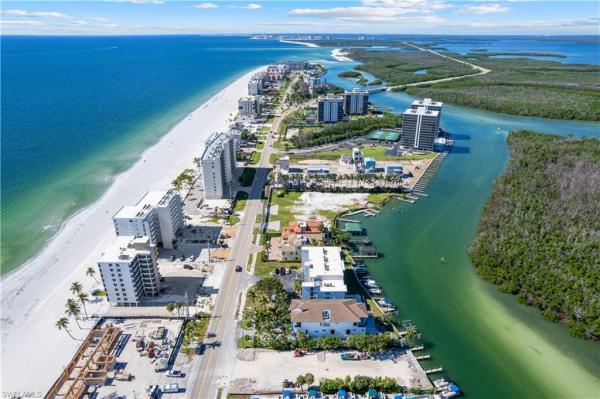 Beachwood On The Bay, 26371 Hickory Blvd #304, Bonita Springs, Florida 34134, image 1