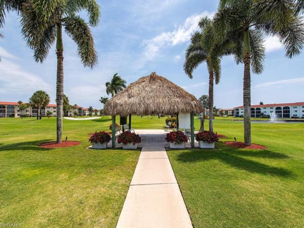 17 High Point Cir N, Naples, Florida 34103, image 1