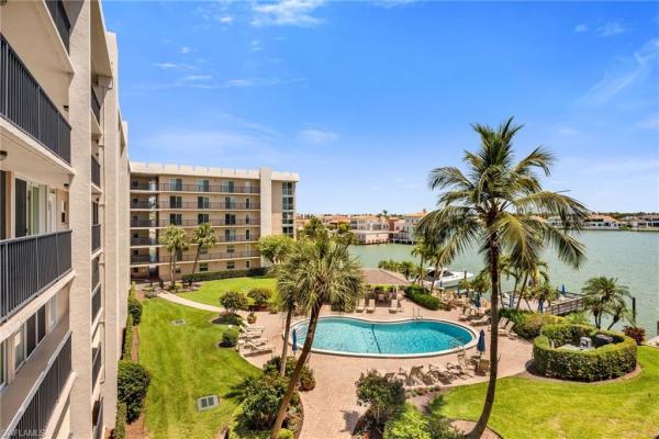 Venetian Cove Club At Park Shore, 3500 N Gulf Shore Blvd #402, Naples, Florida 34103, image 1